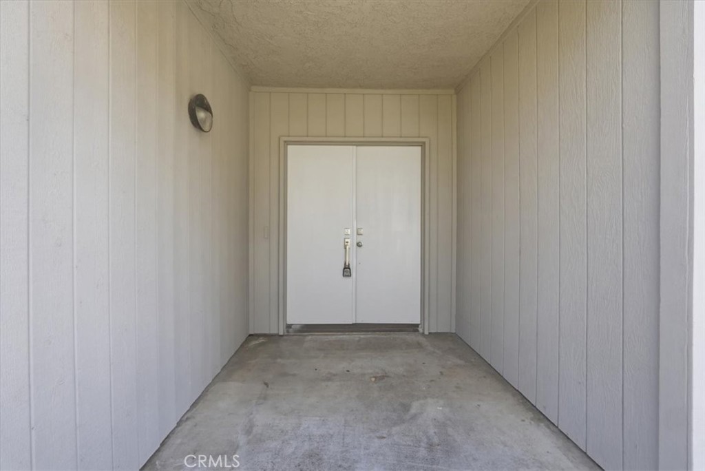 25045 Castlewood Property Photo 42