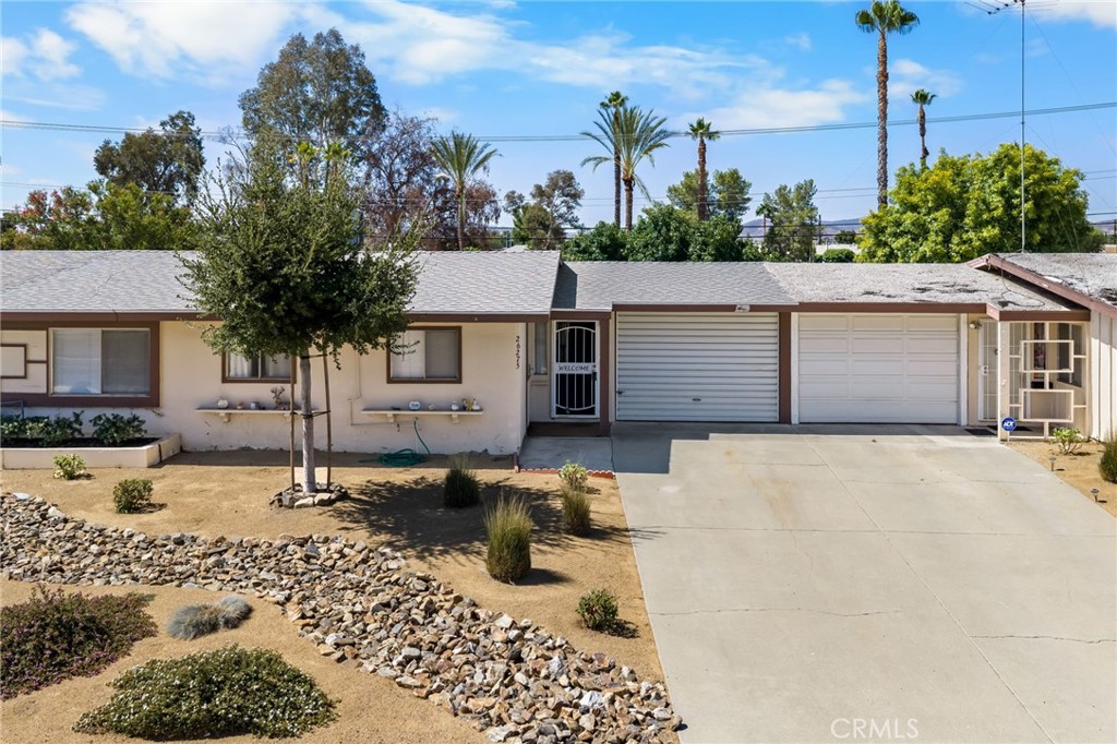 26275 Cherry Hills Property Photo 1
