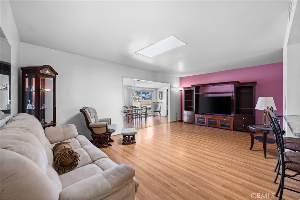 26275 Cherry Hills Property Photo 4
