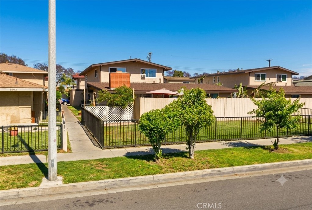 1609 Cedar Property Photo 1
