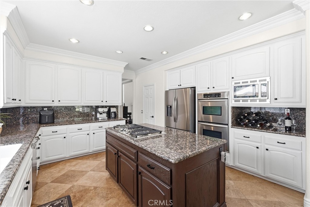 2477 Saffron Glen Property Photo 18