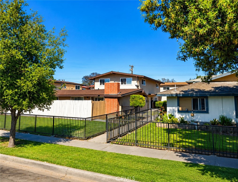 1613 Cedar Property Photo 1