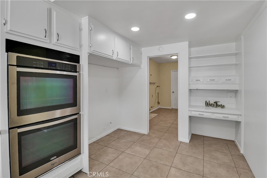 2550 W Rowland Avenue Property Photo 8