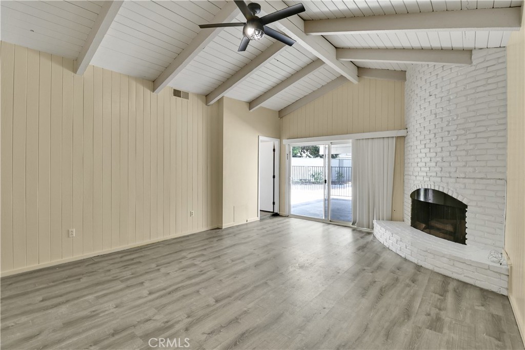 2550 W Rowland Avenue Property Photo 10