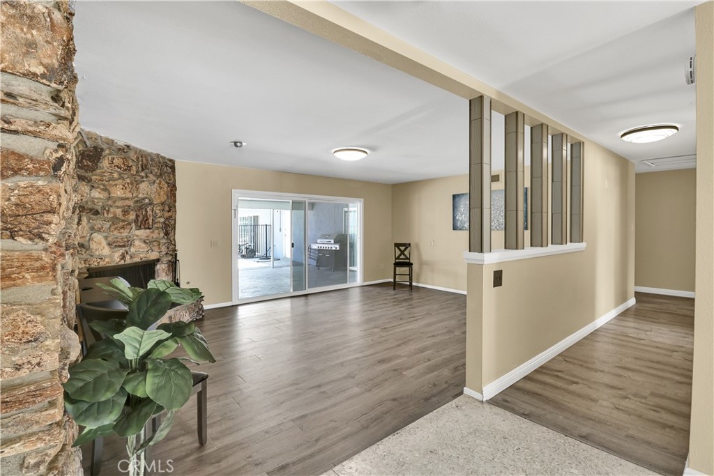 2550 W Rowland Avenue Property Photo 13