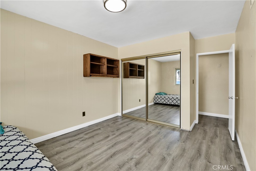 2550 W Rowland Avenue Property Photo 18