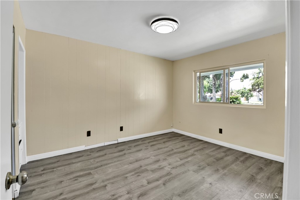 2550 W Rowland Avenue Property Photo 21