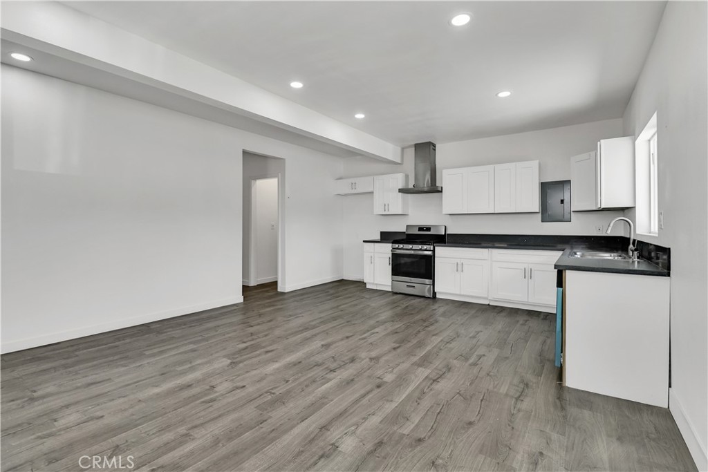 2550 W Rowland Avenue Property Photo 30