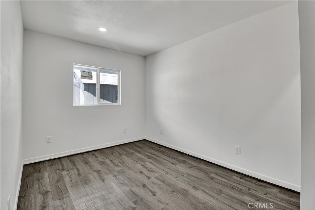 2550 W Rowland Avenue Property Photo 35