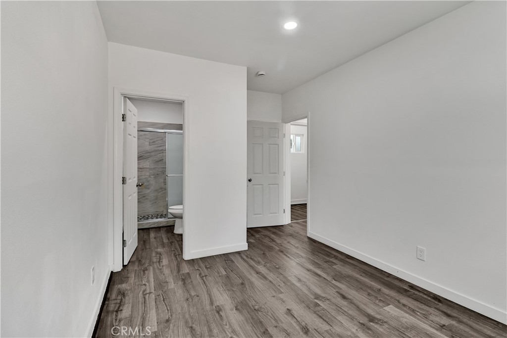 2550 W Rowland Avenue Property Photo 36