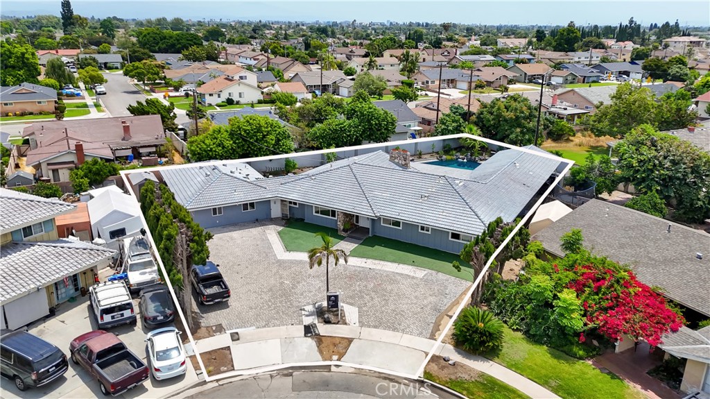 2550 W Rowland Avenue Property Photo 47
