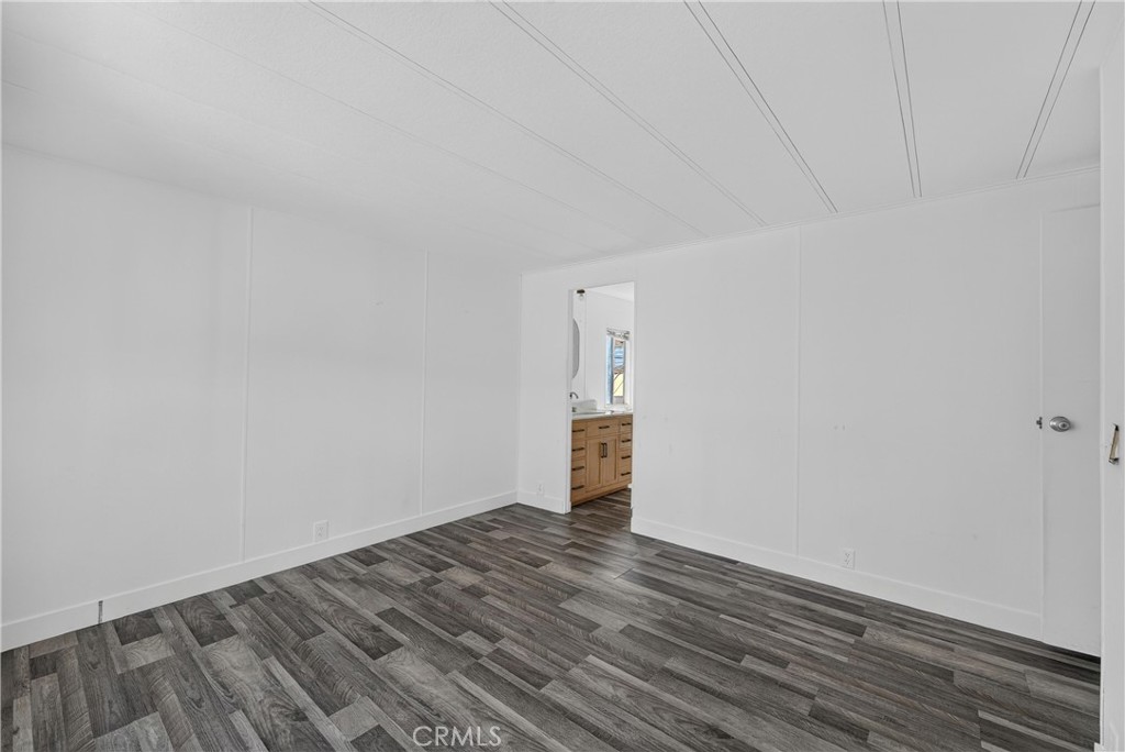 9080 Bloomfield 84 Property Photo 15