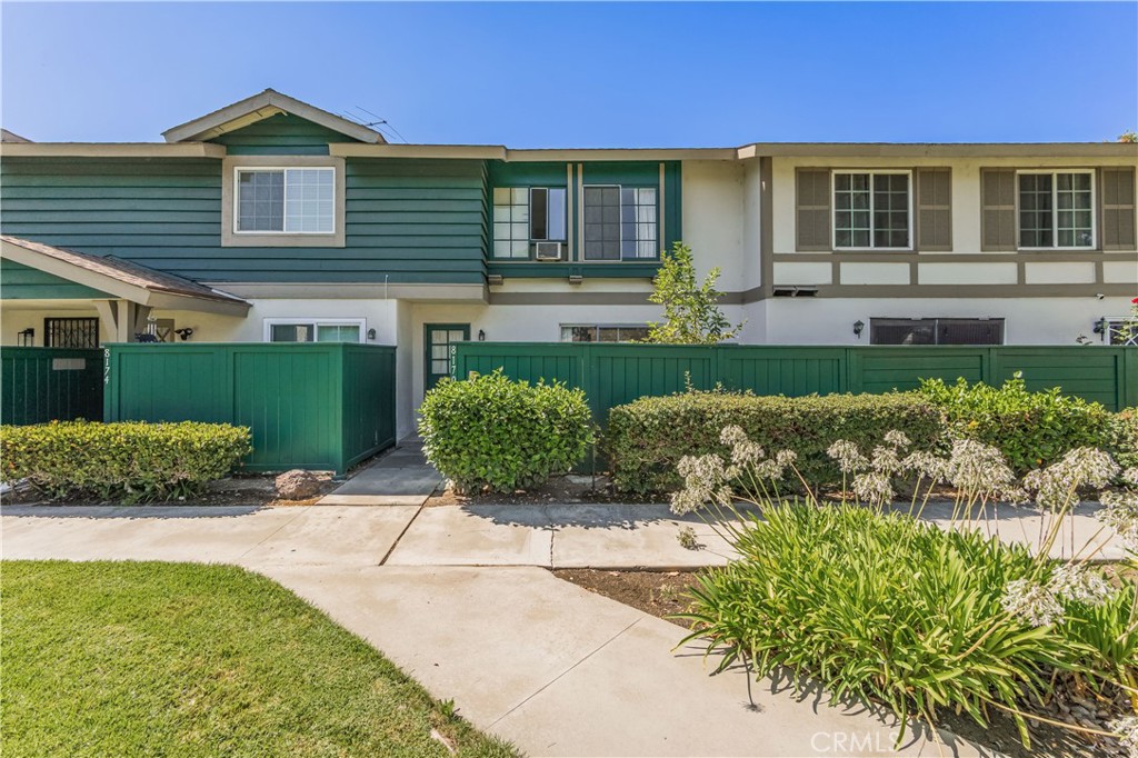8170 Glengarry Property Photo 3