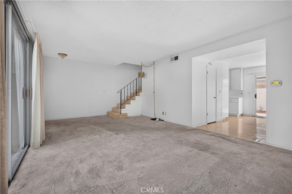 8170 Glengarry Property Photo 10