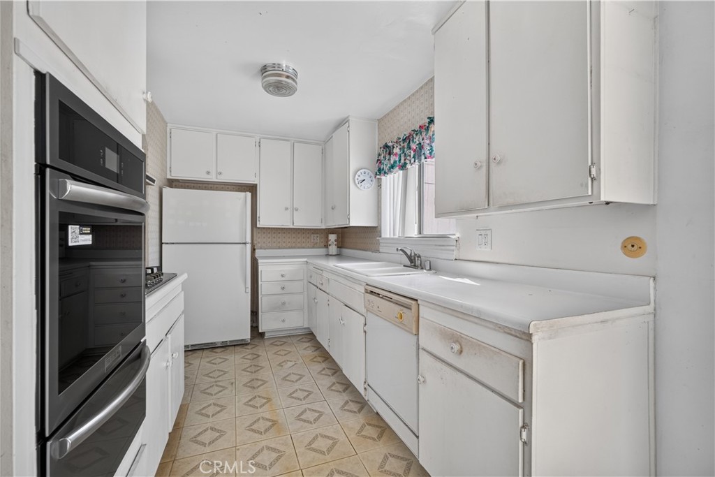 8170 Glengarry Property Photo 15
