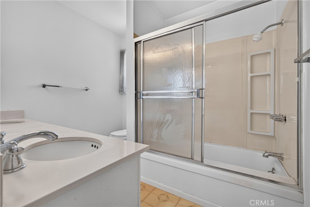8170 Glengarry Property Photo 32