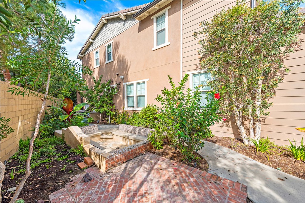 108 Fairgrove Property Photo 22