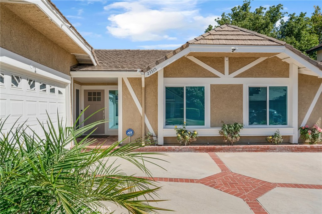 23515 Estrella Property Photo 3