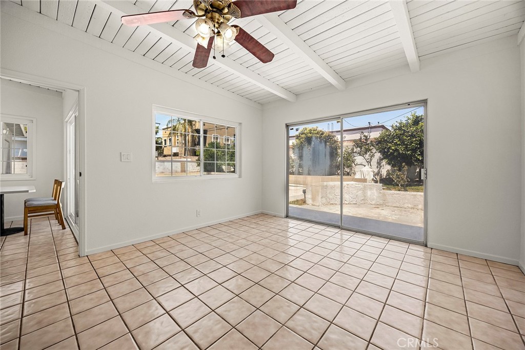 1432 S Kenmore Property Photo 12