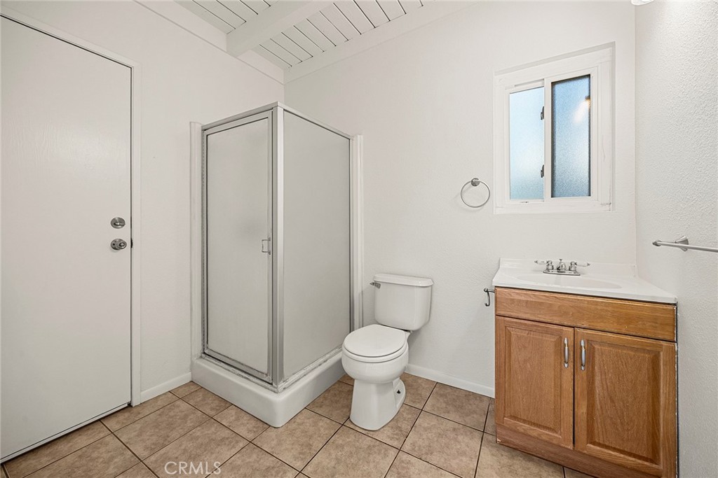 1432 S Kenmore Property Photo 14