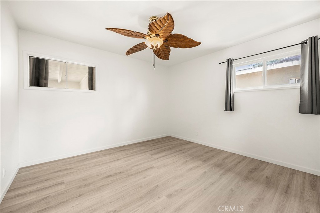 1432 S Kenmore Property Photo 15