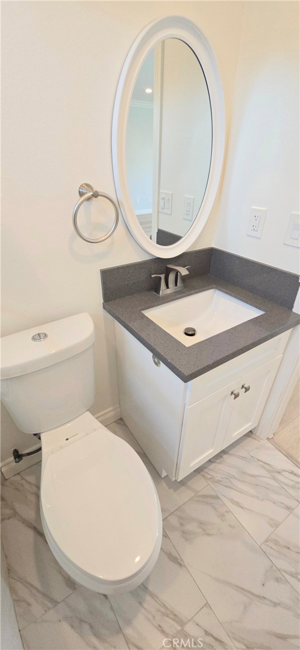 10824 Long Beach Blvd Property Photo 5