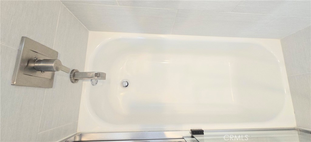 10824 Long Beach Blvd Property Photo 8