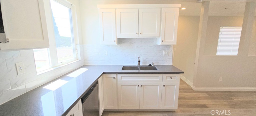 10824 Long Beach Blvd Property Photo 10
