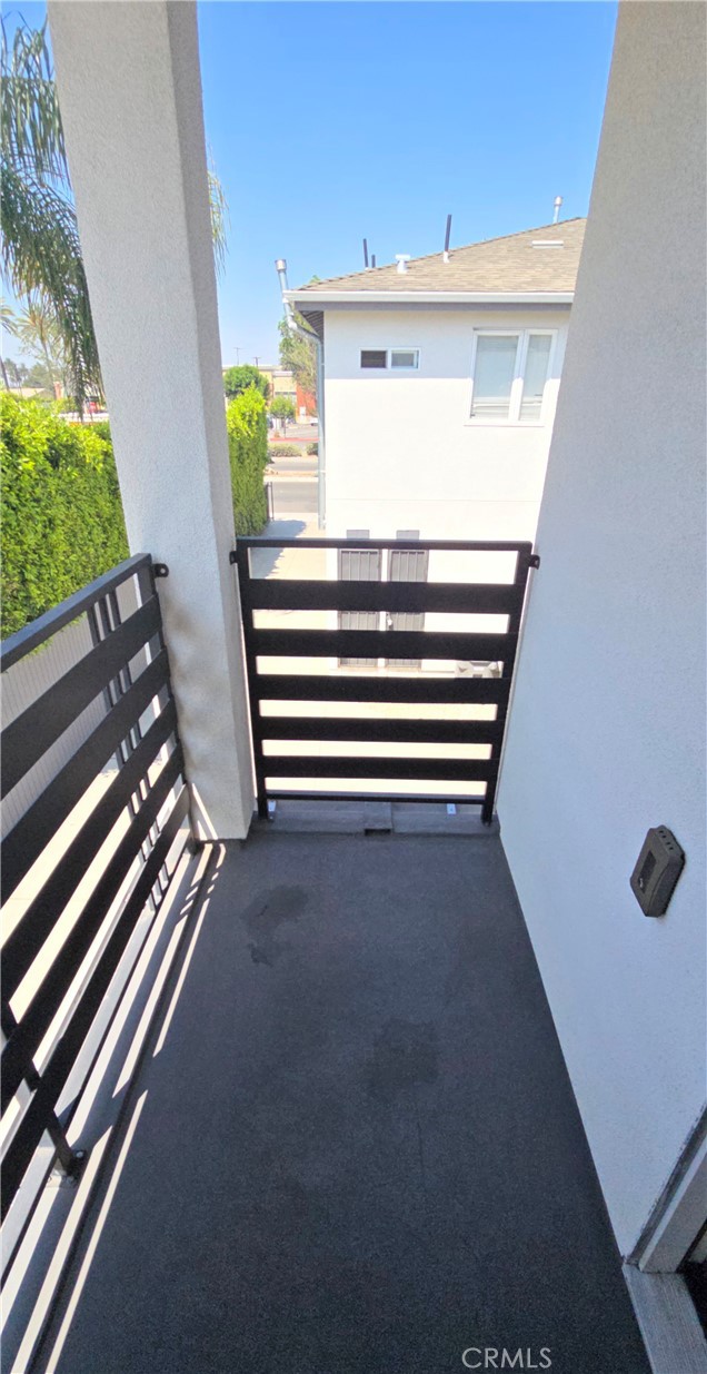 10824 Long Beach Blvd Property Photo 18