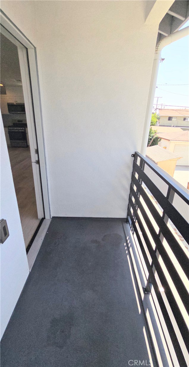 10824 Long Beach Blvd Property Photo 19