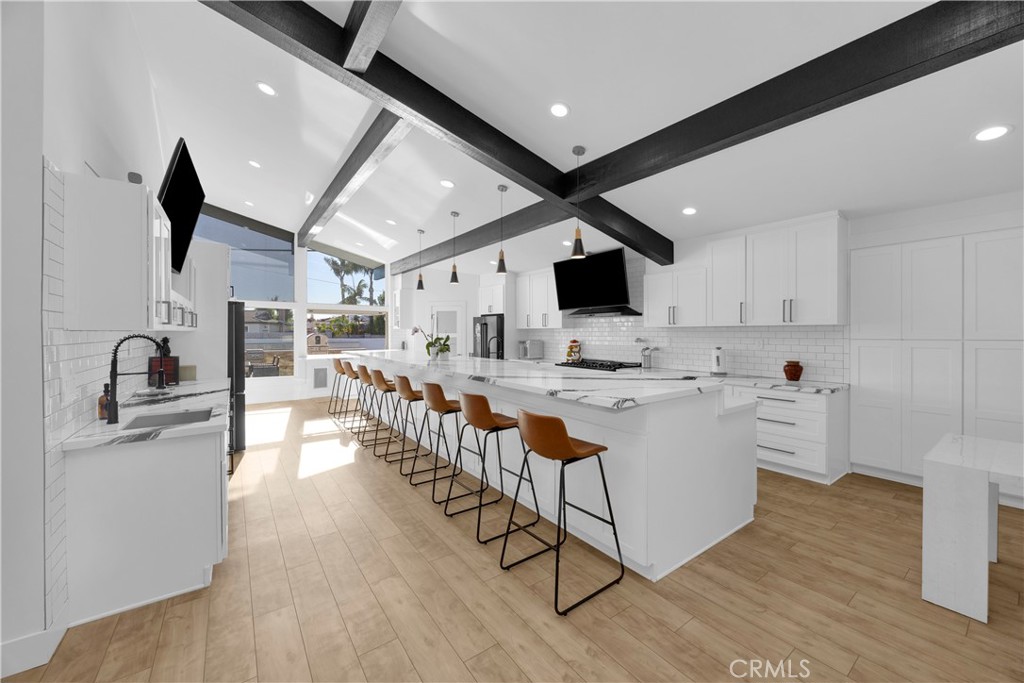 17451 Avalon Property Photo 1