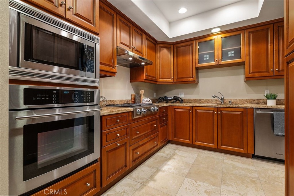 11863 Darlington 205 Property Photo 10