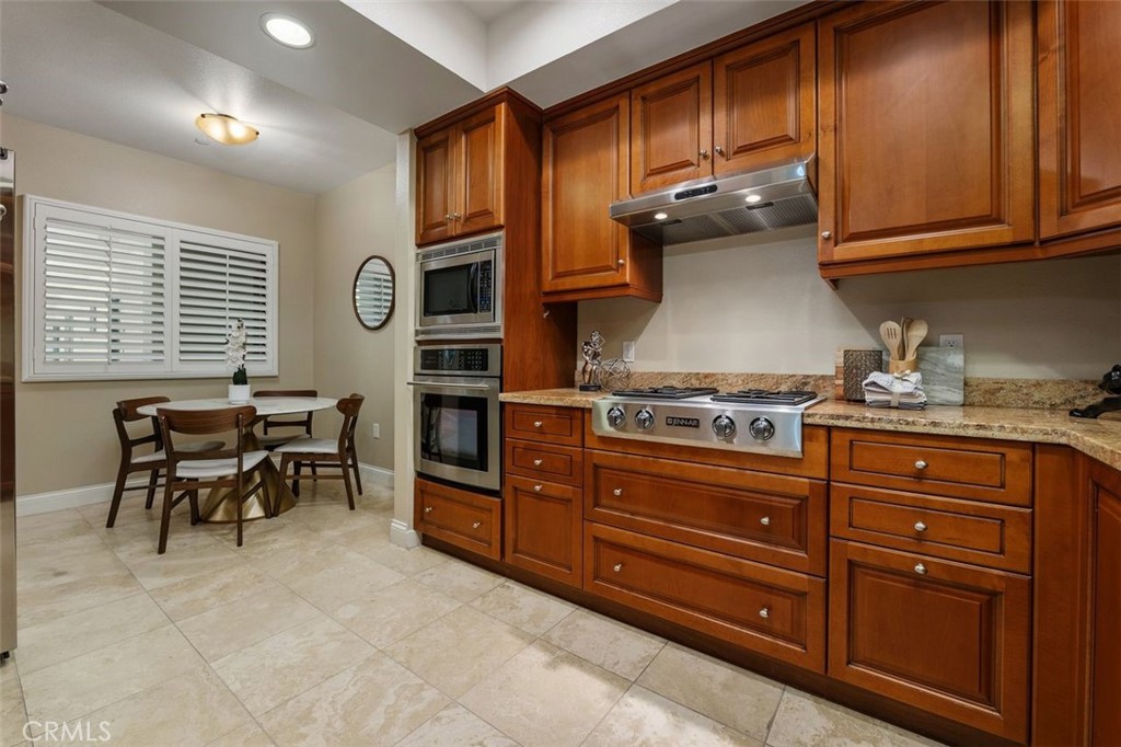 11863 Darlington 205 Property Photo 12