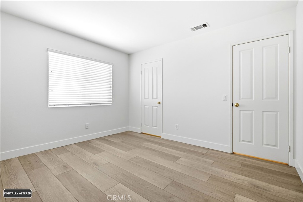 102 Millbrook Property Photo 33