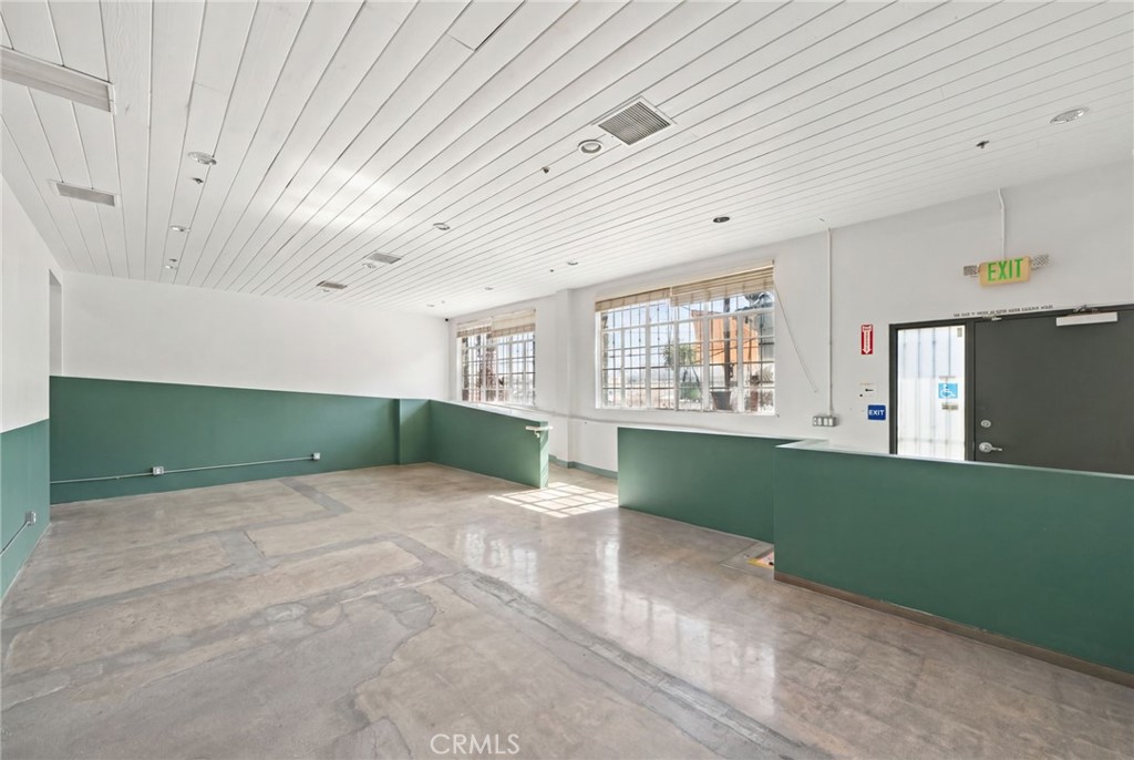 4609 Hampton Property Photo 9