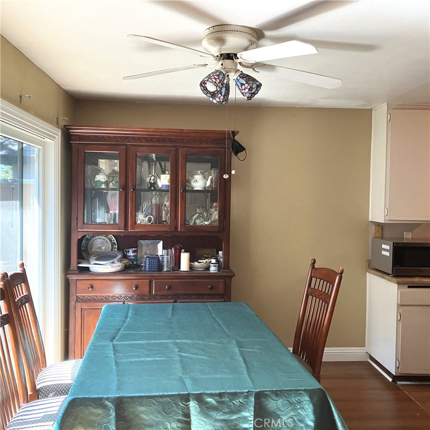 1122 S Dover Property Photo 7