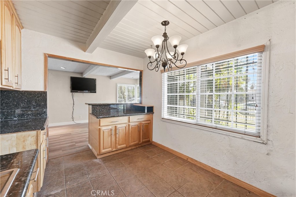 8563 Eglise Property Photo 11