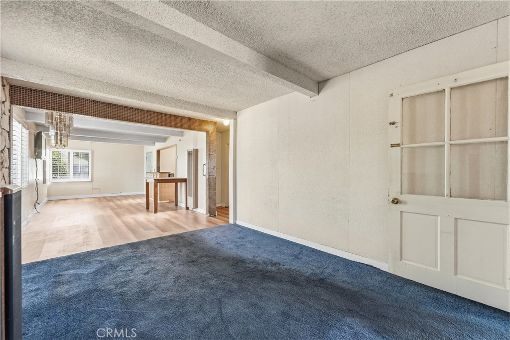 8563 Eglise Property Photo 14