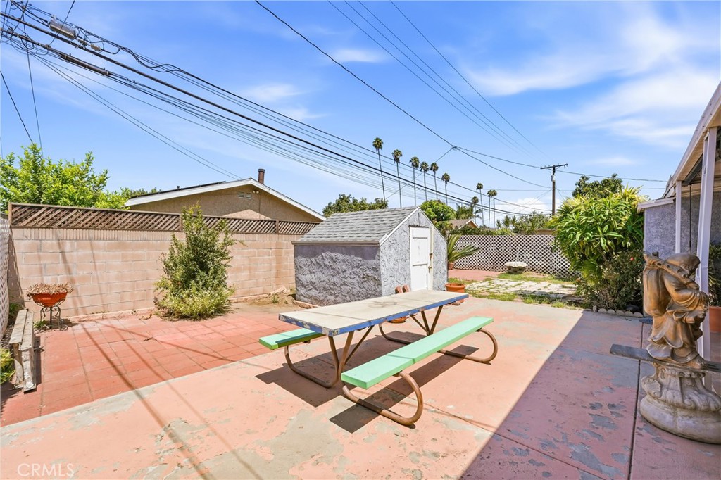 8563 Eglise Property Photo 22