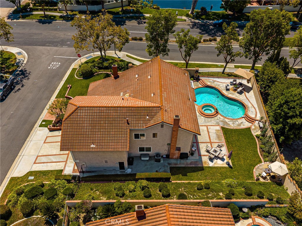 5321 Via Geraldina Property Photo 6