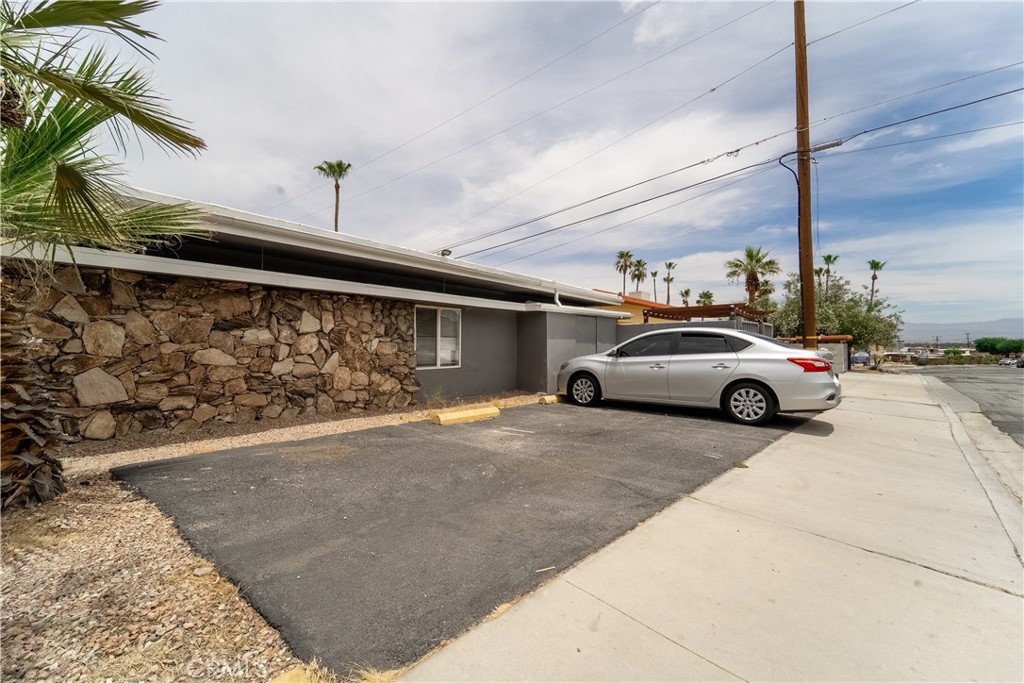 37250 Bankside Drive Property Photo 14