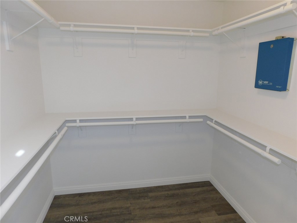 5 Lakefront Property Photo 20