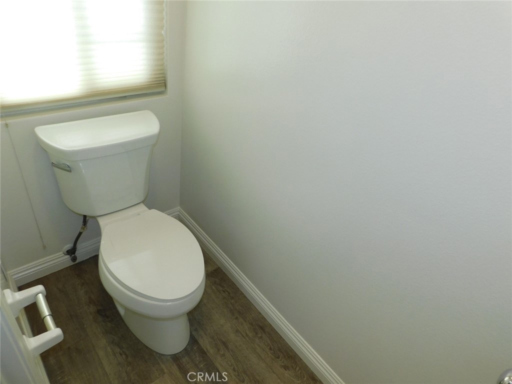 5 Lakefront Property Photo 24