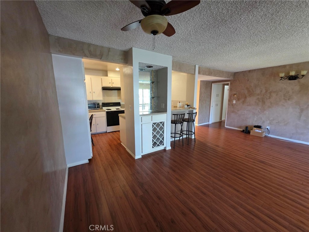 6225 Canterbury 306 Property Photo 2