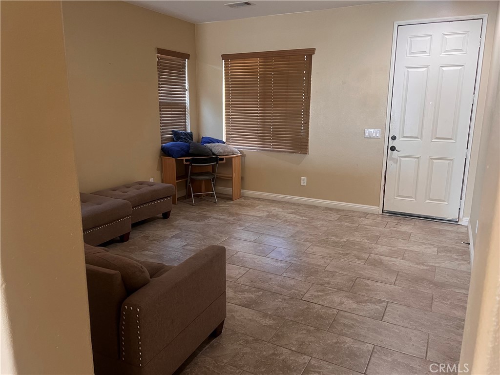 13745 Bayberry Property Photo 4