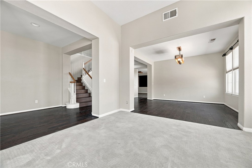 4935 Tuwa Court Property Photo 6