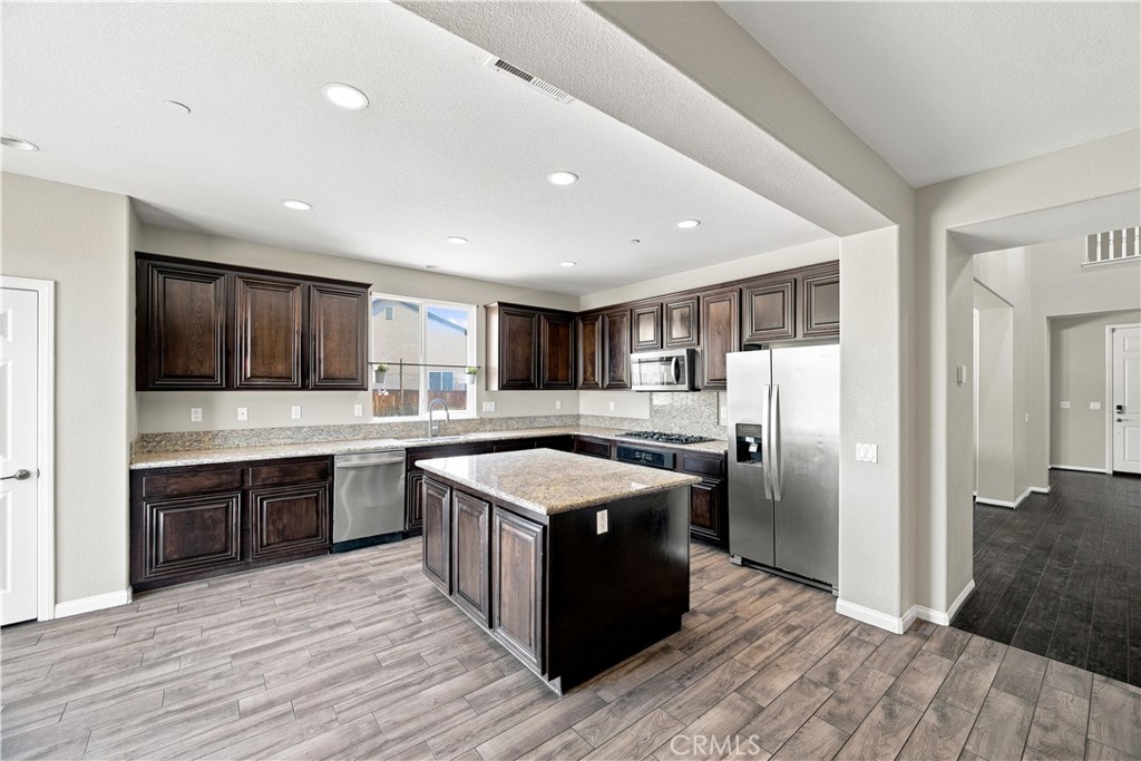 4935 Tuwa Court Property Photo 15