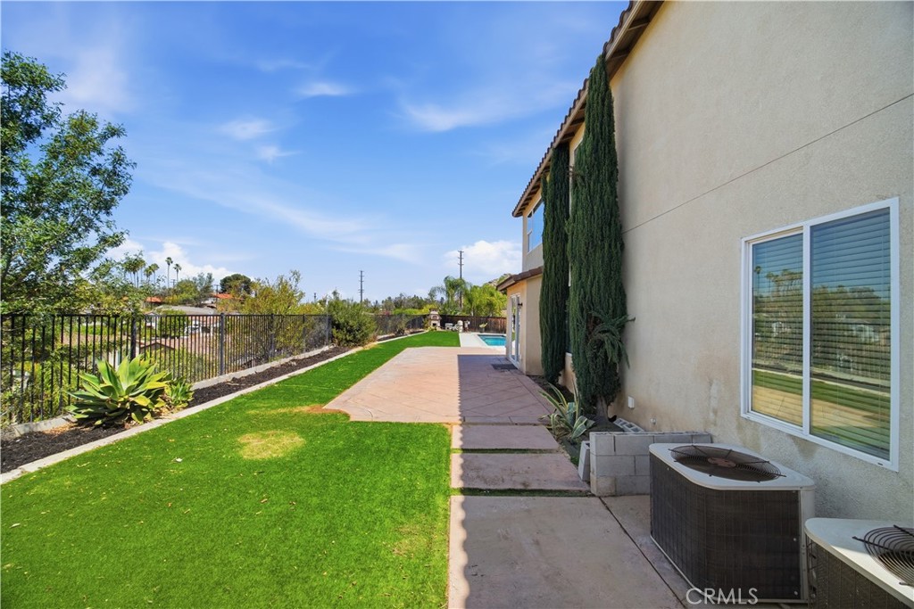 4935 Tuwa Court Property Photo 44