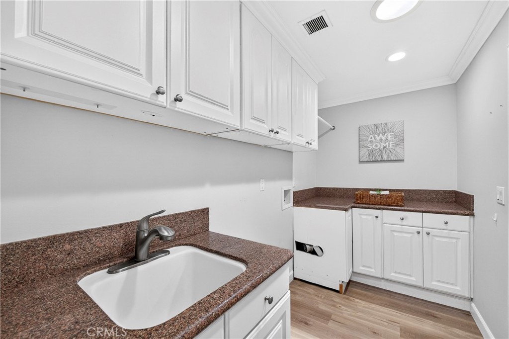 2816 Woodbine Avenue Property Photo 37