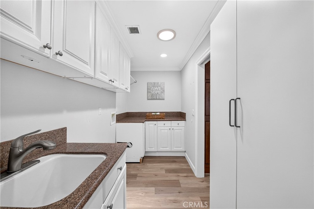 2816 Woodbine Avenue Property Photo 38